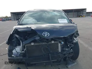 2017 Toyota Sienna SE with VIN 5TDXZ3DC5HS784243, listed as a IAAI auction lot 42040634 with 172,535 mi miles and . Bid and sale history available at DreamBid. Image 13.
