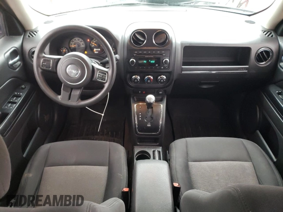 2014 Jeep Patriot Altitude with VIN 1C4NJPBA7ED512632, listed as a Copart auction lot 43197655 with 163,440 mi miles and Salvage Title. Bid and sale history available at DreamBid. Image 8.