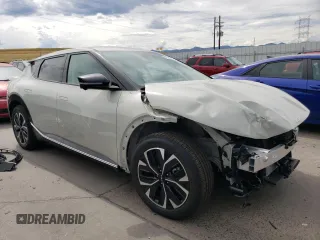 2024 Kia EV6 Light Long Range with VIN KNDC3DLC8R5620922, listed as a Copart auction lot 68384794 with 418 mi miles and Salvage Title. Bid and sale history available at carsss.com. Image 4.
