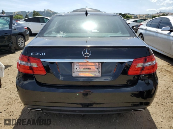 2010 Mercedes-Benz E 350 Luxury с VIN WDDHF5GB3AA221521, выставлен на аукционе Copart как лот 57143945 с пробегом Не указан миль и Списание • Salvage title. История ставок и продаж доступна на DreamBid. Изображение 6.