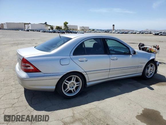 2002 Mercedes-Benz C z VIN WDBRF65JX2F142932, wystawiony jako Copart lot #56561925 z przebiegiem 191 142 mil mil oraz Szkoda całkowita • Salvage title. Historia ofert i sprzedaży dostępna na DreamBid. Obrazek 3.