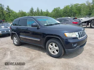 2011 Jeep Grand Cherokee Laredo z VIN 1J4RR4GG4BC507907, wystawiony jako IAAI lot #42418480 z przebiegiem 141 651 mil mil oraz . Historia ofert i sprzedaży dostępna na DreamBid. Obrazek 1.