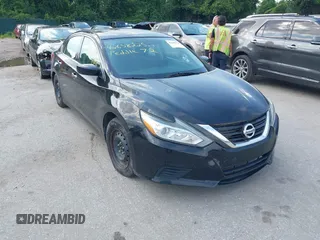 2017 Nissan Altima S с VIN 1N4AL3AP5HN320511, выставлен на аукционе IAAI как лот 42658225 с пробегом 179 645 миль миль и . История ставок и продаж доступна на DreamBid. Изображение 1.