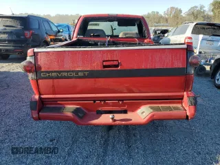 1995 Chevrolet S-10 with VIN 1GCCS1447SK170275, listed as a Copart auction lot 76054254 with 335,999 mi miles and Salvage Title. Bid and sale history available at DreamBid. Image 6.