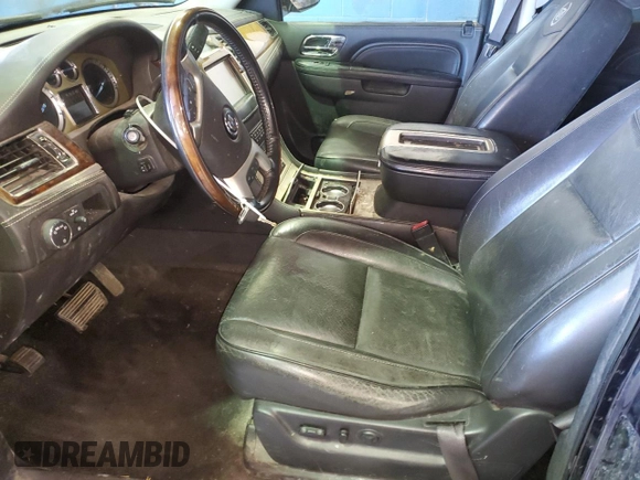 2013 Cadillac Escalade Platinum Edition with VIN 1GYS4DEF0DR171845, listed as a Copart auction lot 48296785 with 215,079 mi miles and Clean Title. Bid and sale history available at carsss.com. Image 7.