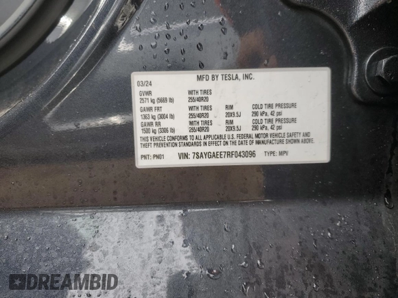 2024 Tesla Model Y Long Range with VIN 7SAYGAEE7RF043096, listed as a Copart auction lot 46939395 with 12,521 mi miles and Salvage Title. Bid and sale history available at DreamBid. Image 12.