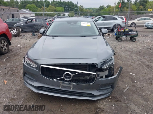 2018 Volvo S90 Momentum z VIN LVY982MK1JP038653, wystawiony jako IAAI lot #42271261 z przebiegiem 92 519 mil mil oraz . Historia ofert i sprzedaży dostępna na DreamBid. Obrazek 13.