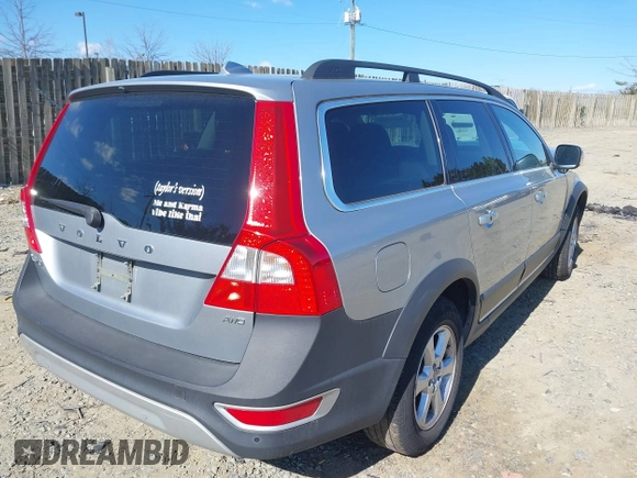 2011 Volvo XC70 3.2L with VIN YV4952BZXB1114680, listed as a IAAI auction lot 41883725 with 88,328 mi miles and . Bid and sale history available at DreamBid. Image 4.