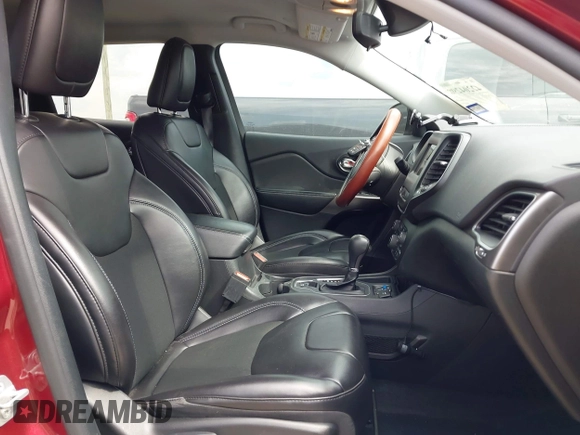 2021 Jeep Cherokee Altitude z VIN 1C4PJLLB0MD155026, wystawiony jako IAAI lot #42204298 z przebiegiem 63 491 mil mil oraz . Historia ofert i sprzedaży dostępna na DreamBid. Obrazek 5.