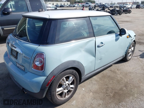 2012 MINI Hardtop with VIN WMWSU3C57CT262510, listed as a IAAI auction lot 41611853 with 77,193 mi miles and . Bid and sale history available at DreamBid. Image 4.