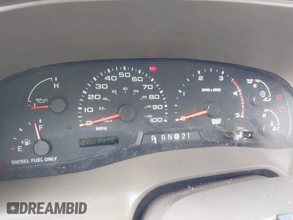2002 Ford Excursion XLT z VIN 1FMSU41F12EB48358, wystawiony jako IAAI lot #42393292 z przebiegiem 200 377 mil mil oraz . Historia ofert i sprzedaży dostępna na DreamBid. Obrazek 7.