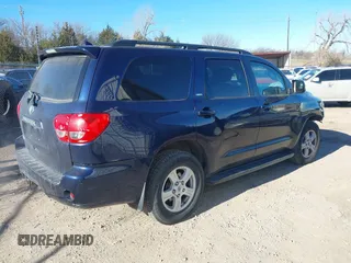 2010 Toyota Sequoia SR5 with VIN 5TDZM5G12AS001625, listed as a IAAI auction lot 41297056 with 131,835 mi miles. Bid and sale history available at carsss.com. Image 4.