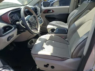 2020 Chrysler Pacifica Limited with VIN 2C4RC1GG7LR171829, listed as a Copart auction lot 49294445 with 113,015 mi miles and Clean Title. Bid and sale history available at carsss.com. Image 7.