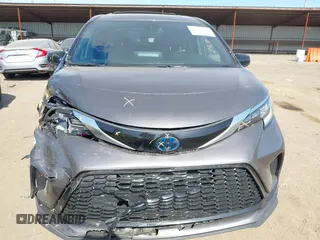 2022 Toyota Sienna XSE with VIN 5TDXRKEC2NS108482, listed as a IAAI auction lot 42061126 with 47,915 mi miles and . Bid and sale history available at DreamBid. Image 12.