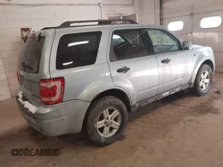 2008 Ford Escape Hybrid with VIN 1FMCU49H58KC63839, listed as a IAAI auction lot 41623596 with 218,566 mi miles and . Bid and sale history available at DreamBid. Image 4.