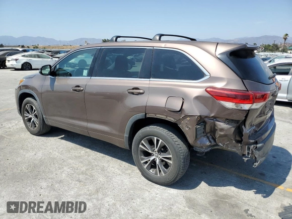 2017 Toyota Highlander LE z VIN 5TDZZRFH5HS228714, wystawiony jako Copart lot #65010265 z przebiegiem 115 953 mil mil oraz Szkoda całkowita • Salvage title. Historia ofert i sprzedaży dostępna na DreamBid. Obrazek 2.
