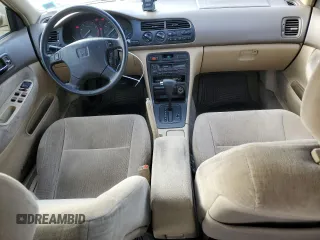 1994 Honda Accord LX with VIN 1HGCD5635RA177586, listed as a Copart auction lot 85331804 with 113,195 mi miles and Salvage Title. Bid and sale history available at carsss.com. Image 8.