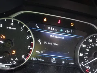 2019 Nissan Murano SL z VIN 5N1AZ2MS7KN165837, wystawiony jako IAAI lot #41293892 z przebiegiem 88 895 mil mil oraz . Historia ofert i sprzedaży dostępna na DreamBid. Obrazek 16.
