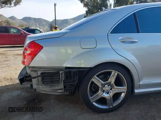 2010 Mercedes-Benz S 550 with VIN WDDNG7BB9AA287204, listed as a IAAI auction lot 41938723 with 120,576 mi miles and . Bid and sale history available at DreamBid. Image 18.