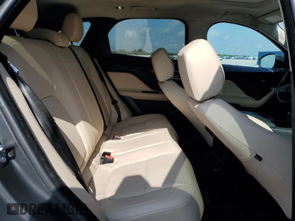 2018 Jaguar F-Pace 25t Premium z VIN SADCJ2FX5JA274806, wystawiony jako Copart lot #55439105 z przebiegiem 69 917 mil mil oraz Czysty tytuł • Clean title. Historia ofert i sprzedaży dostępna na DreamBid. Obrazek 11.