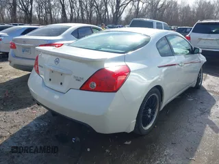 2009 Nissan Altima 3.5 SE with VIN 1N4BL24E19C114849, listed as a IAAI auction lot 41694417 with 198,940 mi miles. Bid and sale history available at carsss.com. Image 4.