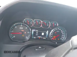 2017 Chevrolet Suburban Premier z VIN 1GNSCJKCXHR204770, wystawiony jako IAAI lot #42262898 z przebiegiem 166 304 mil mil oraz . Historia ofert i sprzedaży dostępna na DreamBid. Obrazek 7.