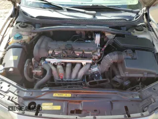 2001 Volvo V70 with VIN YV1SW61R611127879, listed as a Copart auction lot 72769494 with 286,405 mi miles and Salvage Title. Bid and sale history available at carsss.com. Image 13.