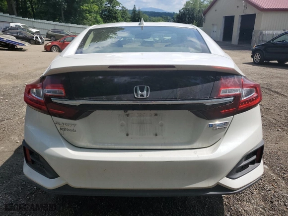 2020 Honda Clarity Plug-In Hybrid Touring with VIN JHMZC5F36LC002804, listed as a Copart auction lot 63771834 with 31,314 mi miles and Non Repairable. Bid and sale history available at carsss.com. Image 6.