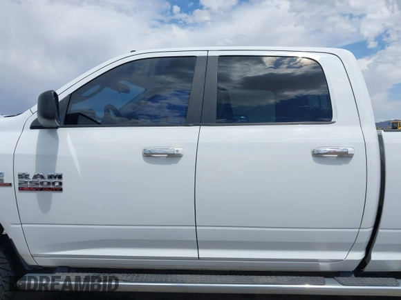 2017 Ram 2500 SLT with VIN 3C6UR5DL8HG551588, listed as a IAAI auction lot 42216223 with 125,891 mi miles and . Bid and sale history available at DreamBid. Image 15.