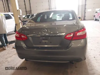 2016 Nissan Altima S z VIN 1N4AL3AP5GN343706, wystawiony jako IAAI lot #42001606 z przebiegiem 66 020 mil mil oraz . Historia ofert i sprzedaży dostępna na DreamBid. Obrazek 16.
