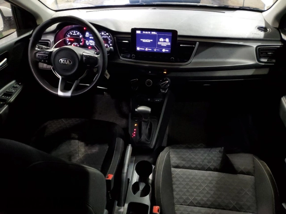 2021 Kia Rio S with VIN 3KPA24AD4ME407002, listed as a Copart auction lot 41602435 with 32,666 mi miles and Salvage Title. Bid and sale history available at DreamBid. Image 8.