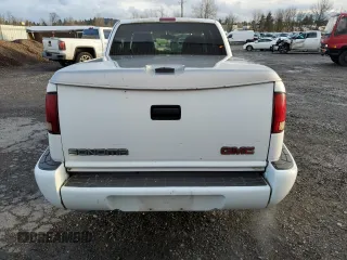 1999 GMC Sonoma SLS with VIN 1GTCS194XX8535397, listed as a Copart auction lot 45592295 with 126,021 mi miles and Salvage Title. Bid and sale history available at DreamBid. Image 6.