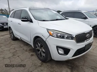 2017 Kia Sorento SXL z VIN 5XYPK4A55HG319359, wystawiony jako IAAI lot #41524367 z przebiegiem 105 913 mil mil oraz . Historia ofert i sprzedaży dostępna na DreamBid. Obrazek 1.