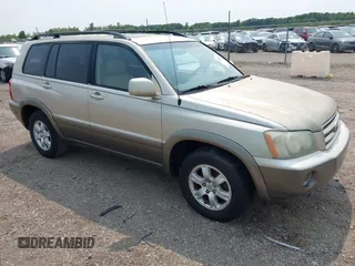 2001 Toyota Highlander z VIN JTEGD21A310017801, wystawiony jako IAAI lot #42401774 z przebiegiem 150 456 mil mil oraz . Historia ofert i sprzedaży dostępna na DreamBid. Obrazek 1.