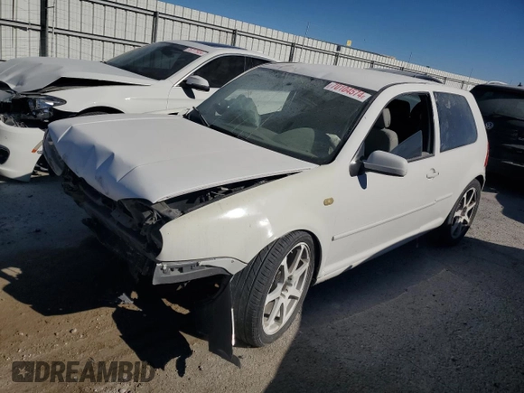 2000 Volkswagen Golf с VIN WVWBC21J3YW112402, выставлен на аукционе Copart как лот 70104574 с пробегом Не указан миль и На запчасти • Non repairable. История ставок и продаж доступна на DreamBid. Изображение 1.