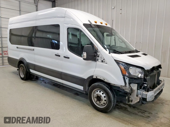 2023 Ford Transit Passenger XL with VIN 1FBVU4XG3PKA88775, listed as a Copart auction lot 59791925 with 107,252 mi miles and Clean title. Bid and sale history available at DreamBid. Image 4.