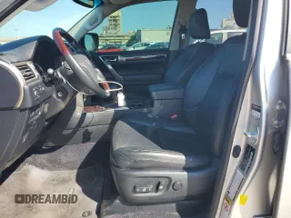 2015 Lexus GX 460 z VIN JTJBM7FX7F5092713, wystawiony jako Copart lot #55328785 z przebiegiem 85 366 mil mil oraz Szkody całkowita. Historia ofert i sprzedaży dostępna na DreamBid. Obrazek 7.