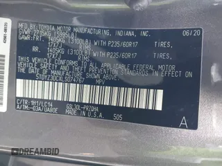 2020 Toyota Sienna XLE Auto Access Seat with VIN 5TDYZ3DCXLS074767, listed as a IAAI auction lot 41584795 with 73,568 mi miles. Bid and sale history available at carsss.com. Image 9.