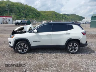2019 Jeep Compass Limited with VIN 3C4NJDCB2KT704231, listed as a IAAI auction lot 42175991 with 70,892 mi miles and . Bid and sale history available at DreamBid. Image 14.
