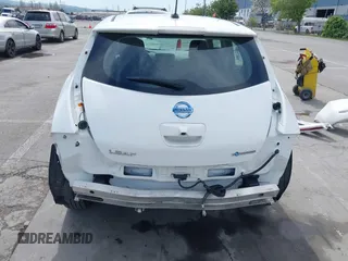 2015 Nissan LEAF S with VIN 1N4AZ0CP4FC326903, listed as a IAAI auction lot 42009732 with 109,794 mi miles. Bid and sale history available at carsss.com. Image 6.