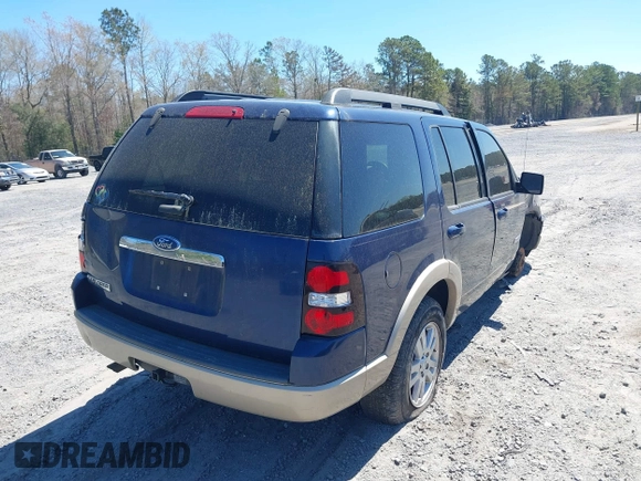 2008 Ford Explorer Eddie Bauer with VIN 1FMEU64E68UB10277, listed as a IAAI auction lot 41872115 with 151,933 mi miles. Bid and sale history available at carsss.com. Image 4.