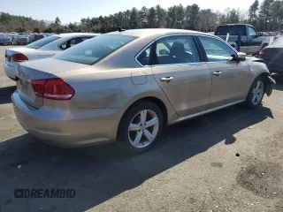 2015 Volkswagen Passat Limited Edition Edition z VIN 1VWAT7A33FC103074, wystawiony jako Copart lot #49218995 z przebiegiem 67 482 mil mil oraz Szkoda całkowita • Salvage title. Historia ofert i sprzedaży dostępna na DreamBid. Obrazek 3.