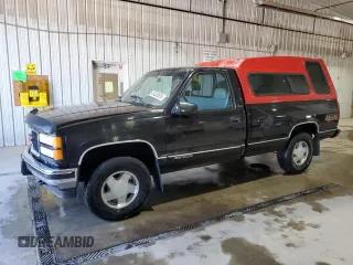 1996 GMC Sierra 1500 with VIN 1GTEK14M9TZ546010, listed as a Copart auction lot 54353635 with 252,481 mi miles and Salvage Title. Bid and sale history available at DreamBid. Image 1.