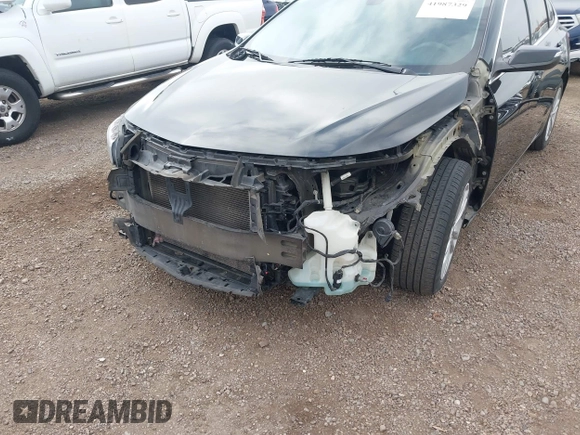 2018 Chevrolet Malibu LT with VIN 1G1ZD5ST0JF204997, listed as a IAAI auction lot 41987329 with 191,722 mi miles. Bid and sale history available at carsss.com. Image 6.