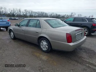 2002 Cadillac DeVille z VIN 1G6KD54Y32U108623, wystawiony jako IAAI lot #41957171 z przebiegiem 136 941 mil mil oraz . Historia ofert i sprzedaży dostępna na DreamBid. Obrazek 3.