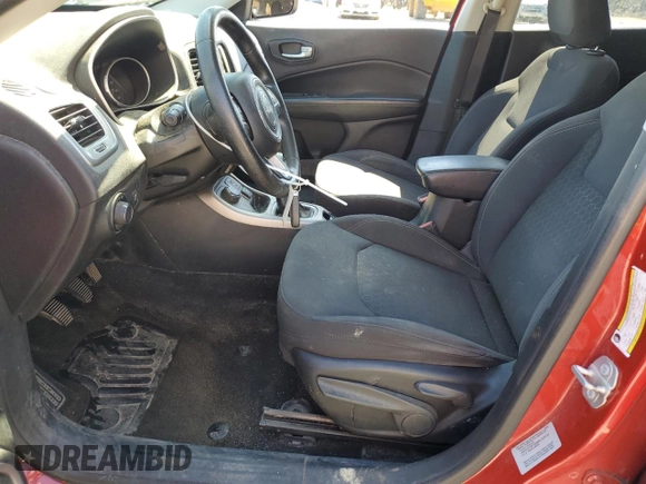 2018 Jeep Compass Sport z VIN 3C4NJDAB6JT101655, wystawiony jako Copart lot #55468205 z przebiegiem 125 766 mil mil oraz Szkoda całkowita • Salvage title. Historia ofert i sprzedaży dostępna na DreamBid. Obrazek 7.