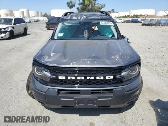 2025 Ford Bronco Sport Outer Banks with VIN 3FMCR9CN6SRE50121, listed as a Copart auction lot 61175625 with 2,321 mi miles and Salvage title. Bid and sale history available at DreamBid. Image 5.