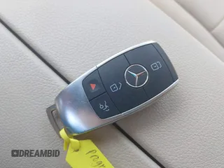 2020 Mercedes-Benz GLC 300 with VIN W1N0G8DB1LF805165, listed as a IAAI auction lot 41966716 with 107,904 mi miles and . Bid and sale history available at DreamBid. Image 11.