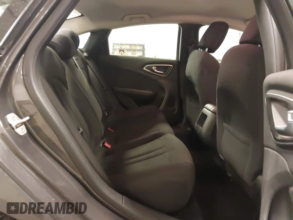 2015 Chrysler 200 Limited with VIN 1C3CCCAB0FN607876, listed as a IAAI auction lot 41882675 with 136,146 mi miles. Bid and sale history available at carsss.com. Image 8.