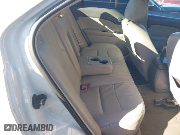 2012 Ford Fusion SEL with VIN 3FAHP0JAXCR305697, listed as a IAAI auction lot 41620691 with 264,270 mi miles. Bid and sale history available at carsss.com. Image 8.
